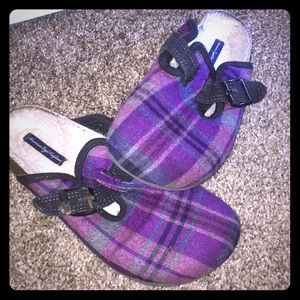 Bringing back clogs! American Eagle plaid.